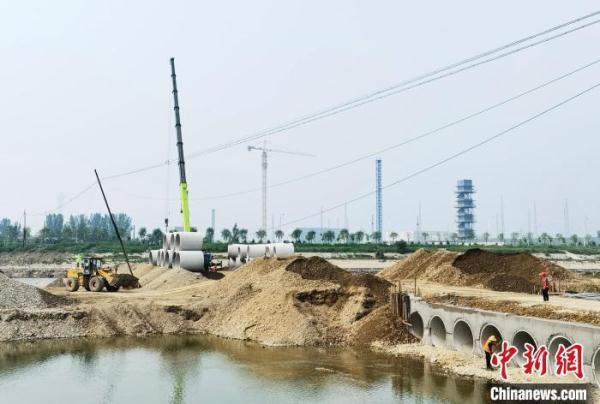 河北易縣超九成村莊恢復(fù)供電