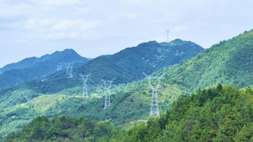【人民日報】“五一”攻堅不停歇 福建汀州500千伏輸變電工程加速推進
