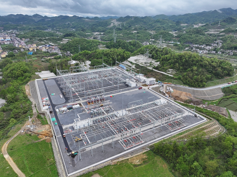 1、500千伏丹砂變電站。潘聰 攝.JPG