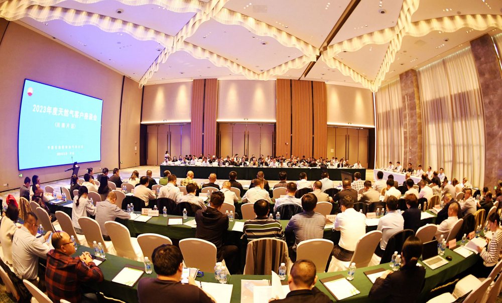 座談會(huì)現(xiàn)場。施洋攝