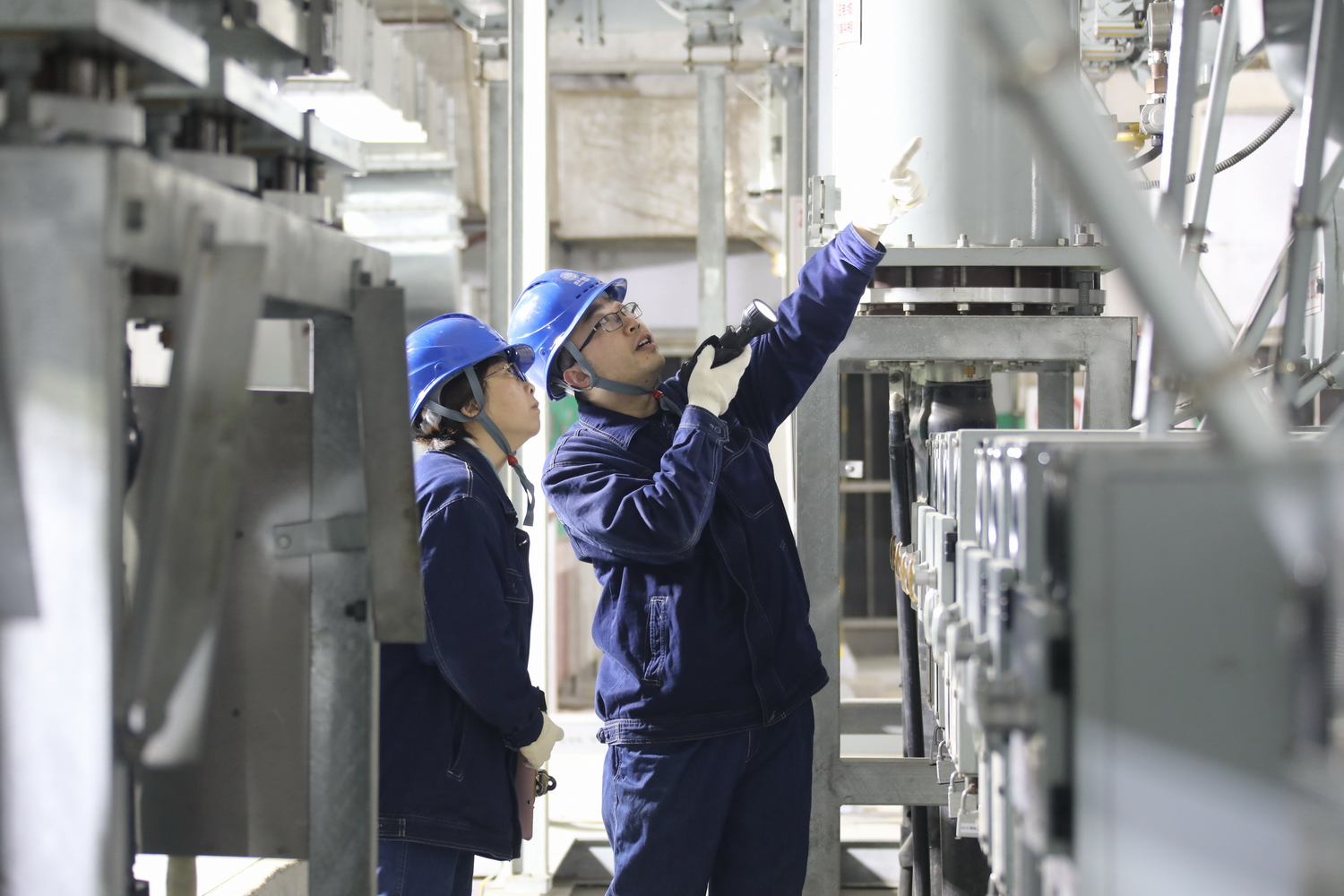 劉家峽水電廠：積極挖潛增效 做好節(jié)水增發(fā).JPG