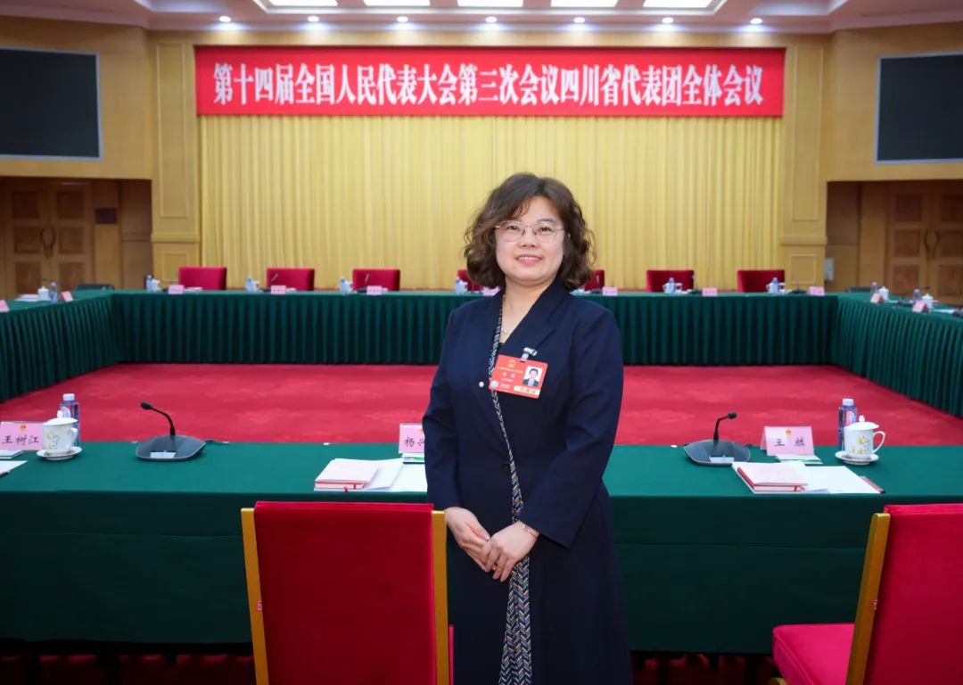 李慧.jpeg